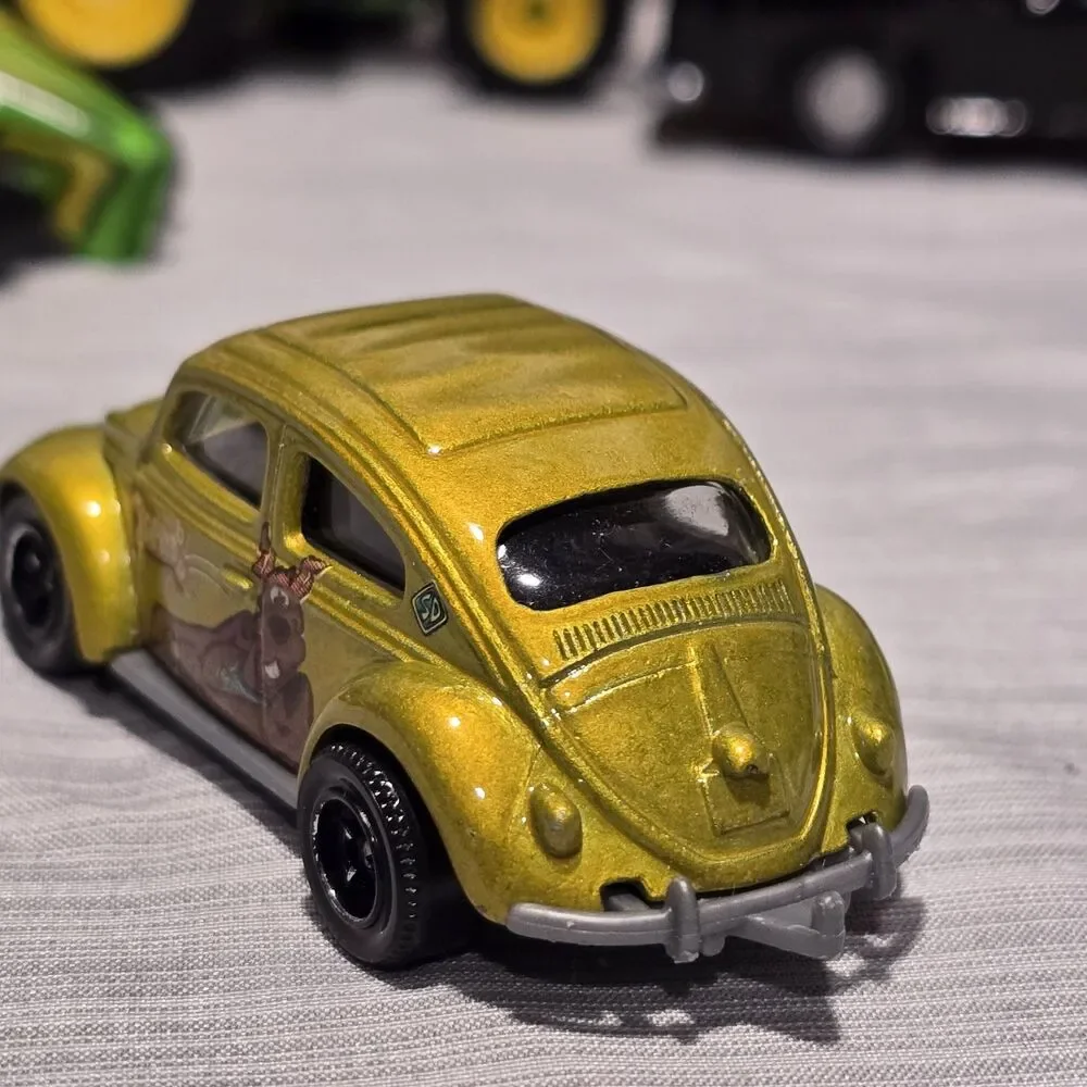 VTG Matchbox Scooby-Doo 1962 VW Beetle Gold Diecast Car 1:58 Scale 1998 Mattel